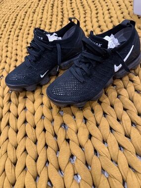 Nike Women’s Vapormax Flyknit Athletic Shoes